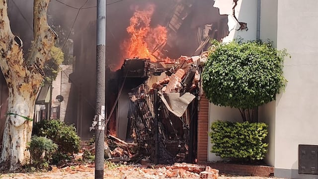 Explosión por una fuga de gas en Devoto (Twitter @_lolo1981).