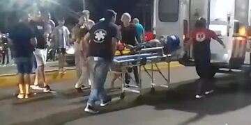 Posadas: un niño fue atropellado en la Costanera cuando cruzaba la calle con su familia.