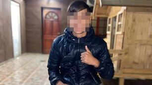 Lázaro fue atacado en una plaza de Córdoba y lucha por su vida.