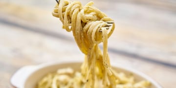 Pasta al paso, una innovadora propuesta para disfrutar del plato mientras caminas por Córdoba.