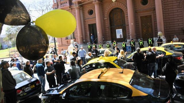 Los choferes reclaman que se intensifiquen los controles municipales