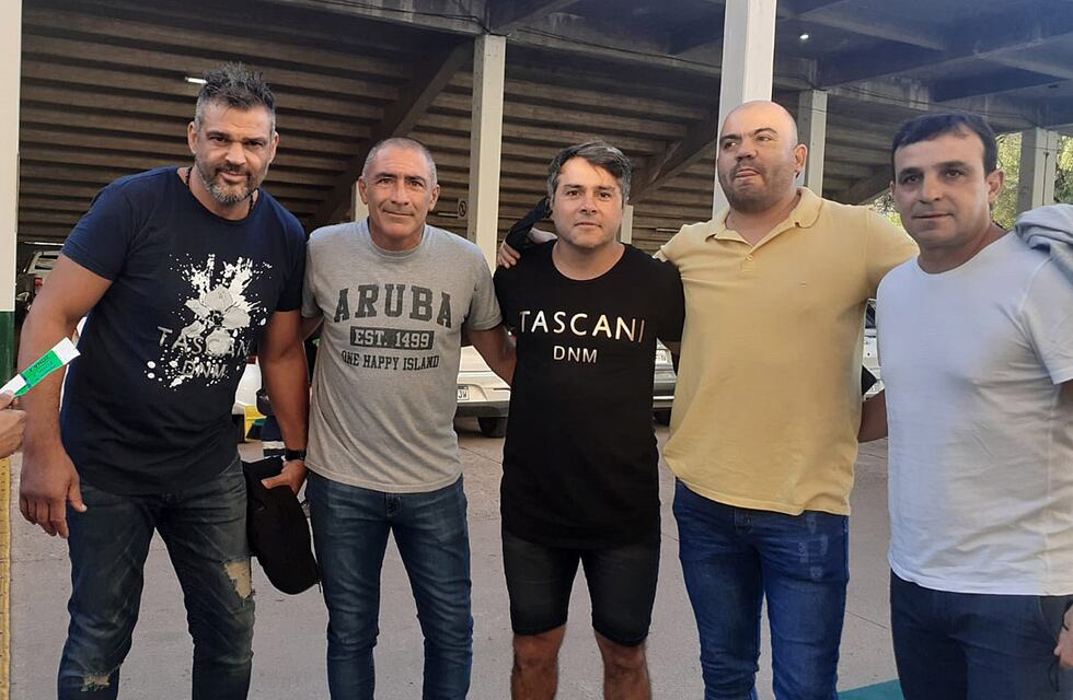 Los ex de Belgrano y Talleres lo jugaron desde la tribuna