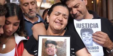 Padres de Báez Sosa. (Télam/Archivo)