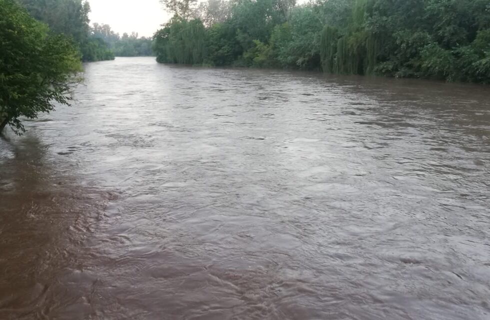 El río Xanaes en Arroyito volvió a mostrar un crecimiento en su caudal