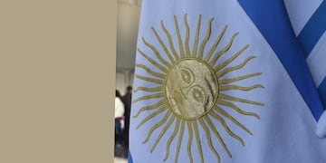 Denunció al colegio porque no seleccionaron a su hija como abanderada y armó un escándalo en Córdoba.