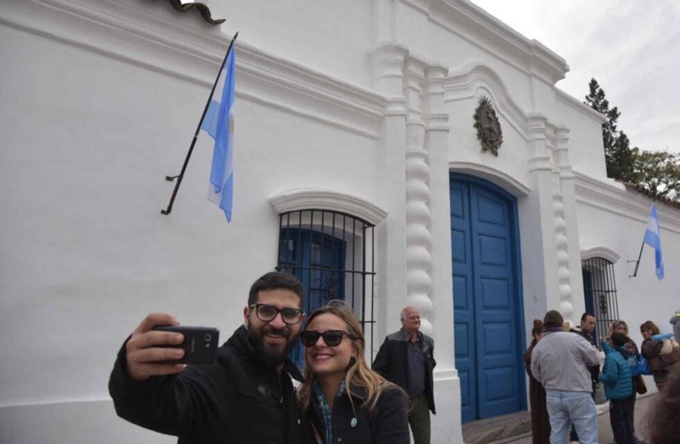 Los mensajes de los políticos por el Día de la Independencia