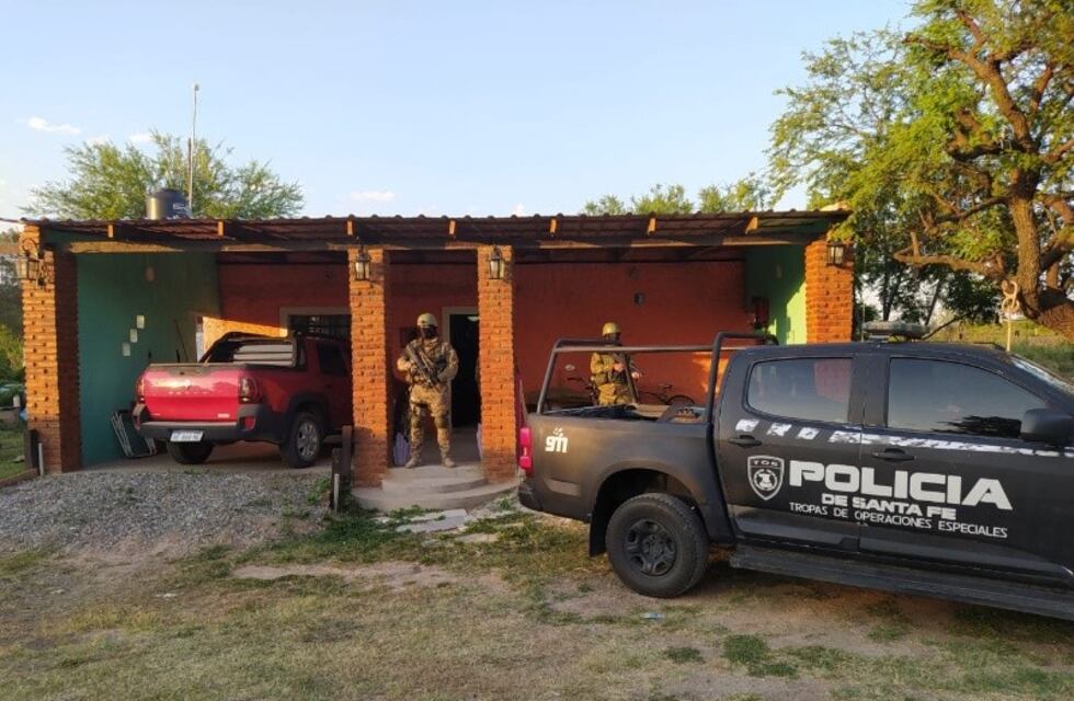 Usurpaciones: detuvieron a cinco personas, entre ellas a un policía