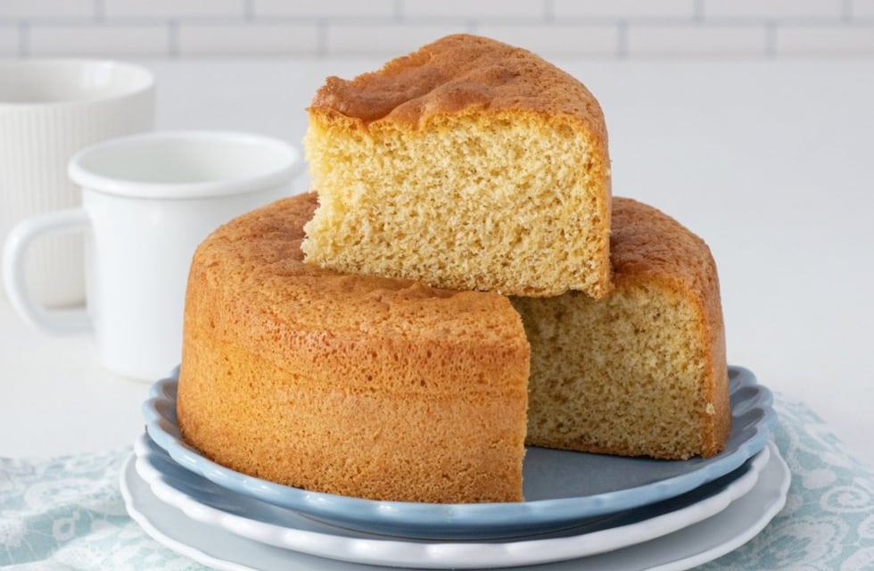 Cómo hacer una torta matera esponjosa sin huevos ni manteca: receta súper fácil con solo 5 ingredientes