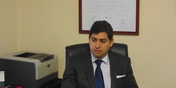 Emilio Rosatti dio positivo en un test de alcoholemia pero no le retuvieron el vehículo.