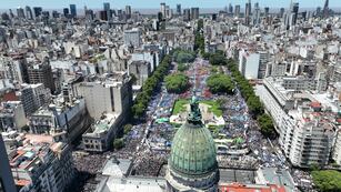 Marcha contra el Gobierno de Milei.