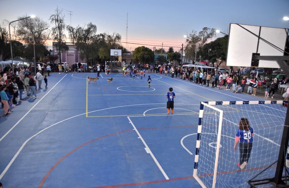 Tránsito inauguró su Playón Polideportivo en el Predio del Ferrocarril