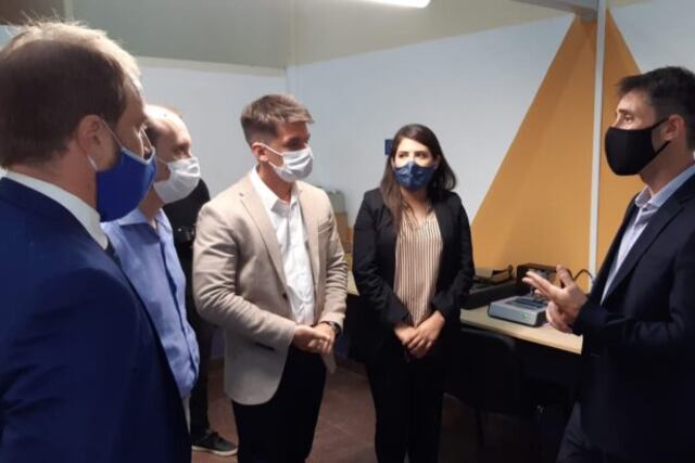 El presidente del Consejo Federal de Inversiones recorre en Posadas puntos educativos y tecnológicos de la provincia