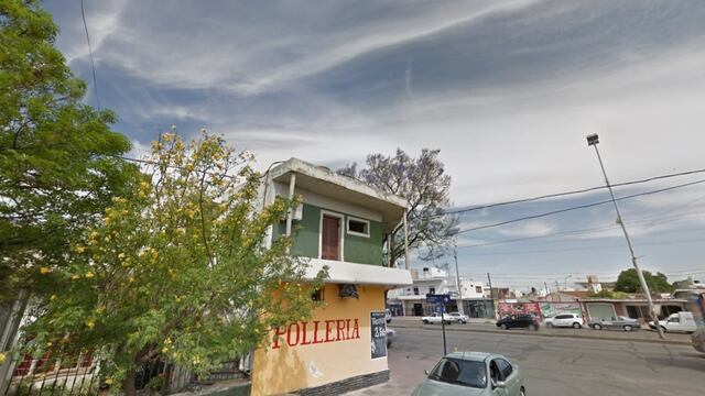 En esa esquina tan concurrida y a plena luz del día, delincuentes armados asaltaron a dos niños (Google Maps).