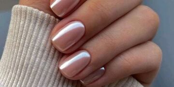 Uñas cromadas: el toque final para un look bien trendy durante esta temporada