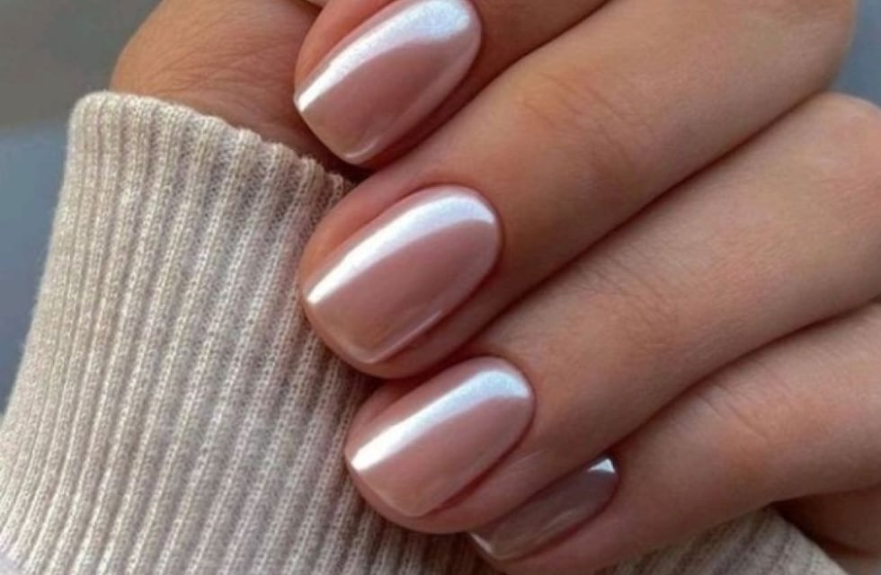 Uñas cromadas: el toque final para un look bien trendy durante esta temporada