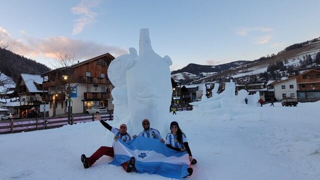 Fueguinos ganaron el segundo puesto en “Escultura en nieve” en Italia
