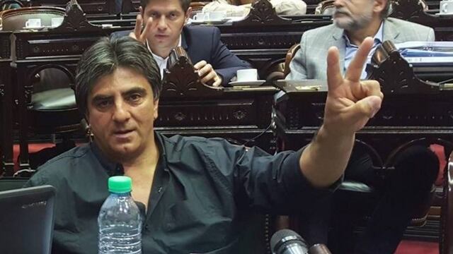 Juan Vázquez.