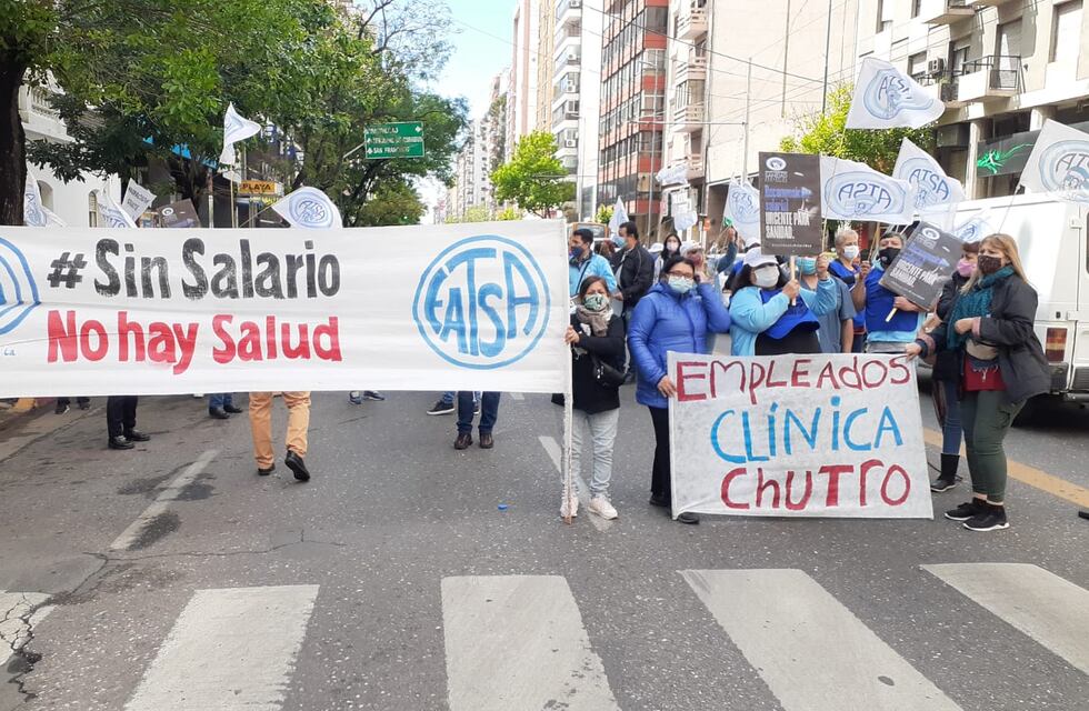 Siguen los reclamos de trabajadores de la salud en Córdoba
