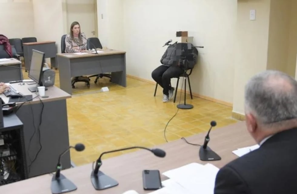 Aberrante caso en San Juan: abusaba de su hija con discapacidad y su esposa ¿cooperaba?