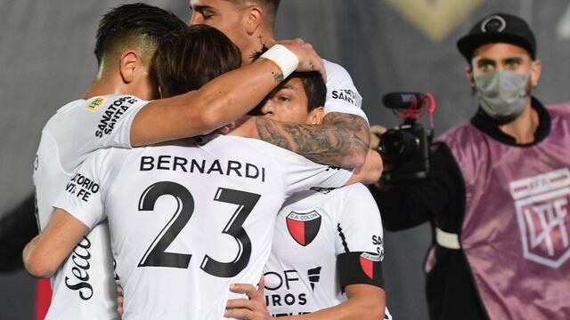 El capitán sabalero volvió a demostrar su capacidad para definir a 12 pasos de distancia. (Marcelo Carroll)