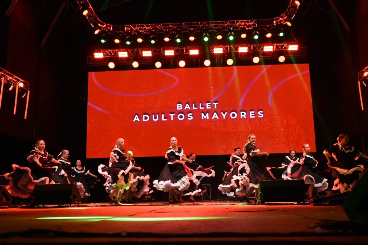 El Festival Nacional del Litoral cerró su edición 2025 con una noche llena de identidad y celebración popular.