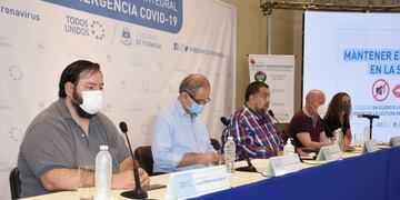 Censuraron a los periodistas con las preguntas en la conferencia de prensa