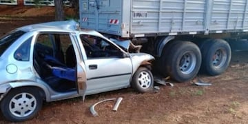 Continúa en grave estado el taxista chocado en Hipólito Yrigoyen.