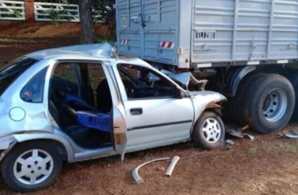 Continúa en grave estado el taxista chocado en Hipólito Yrigoyen