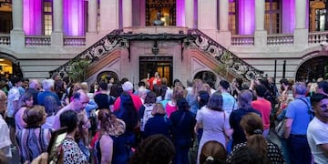 El Palacio San Martín recibió numerosas visitas durante la Noche de las Embajadas en 2022.