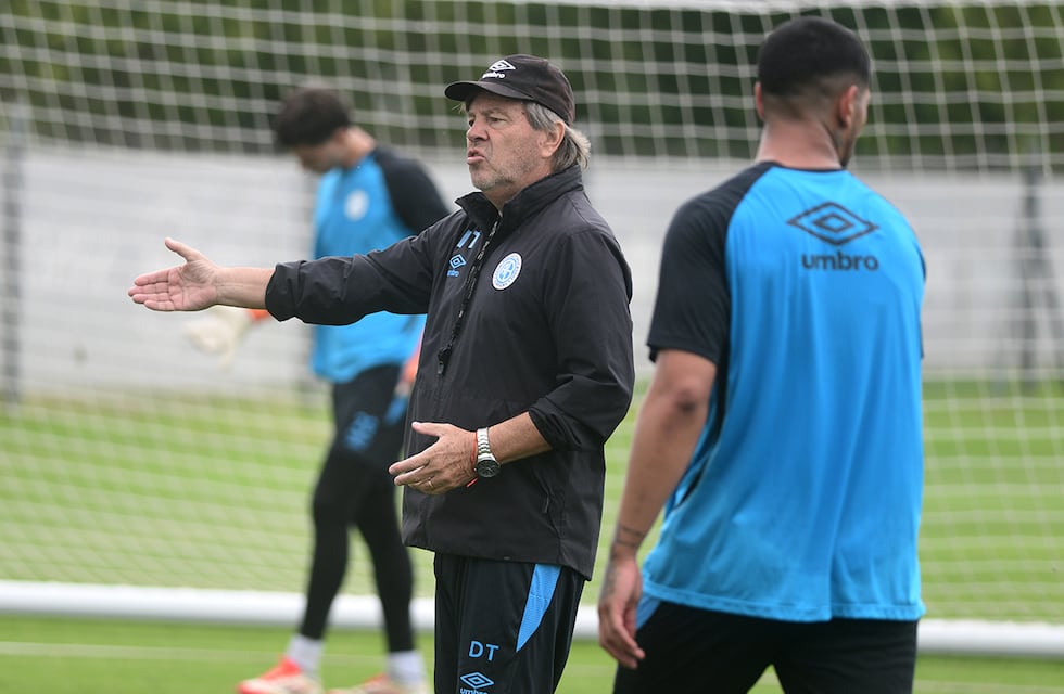 Baja para Belgrano: firmó su primer contrato y sufrió una durísima lesión