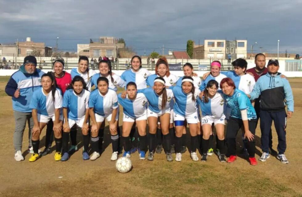 Fútbol Femenino: debut con derrota de Puerto Belgrano en la Liga del Sur
