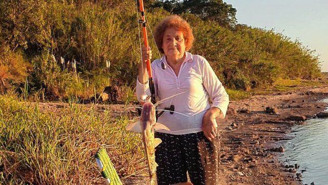 "Fue hermosa verla bajar con su caña y luego pescar, sin dudas fue maravilloso", dijo su hijo.