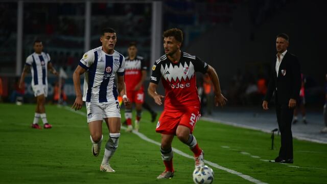 Talleres arrancó perdiendo ante River en el Kempes. (La Voz).