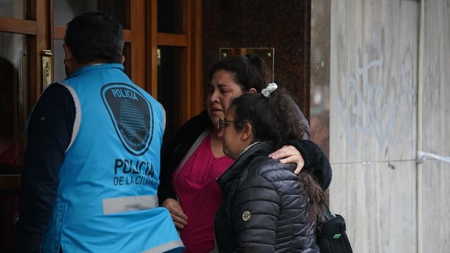 Conmoción total por el crimen de una familia en Villa Crespo. (Gentileza Clarín)
