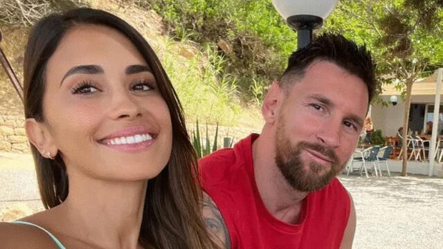 Antonela Roccuzzo y Lionel Messi disfrutando de unas soñadas vacaciones.
