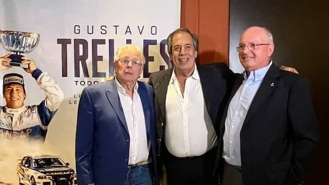 Trelles, junto a quienes fueron sus navegantes de títulos mundiales: Jorge del Buono (a la izq.) y Martín Christie.