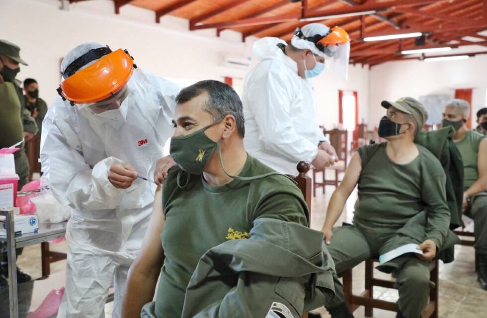 Avanza en Córdoba la vacunación de las fuerzas federales