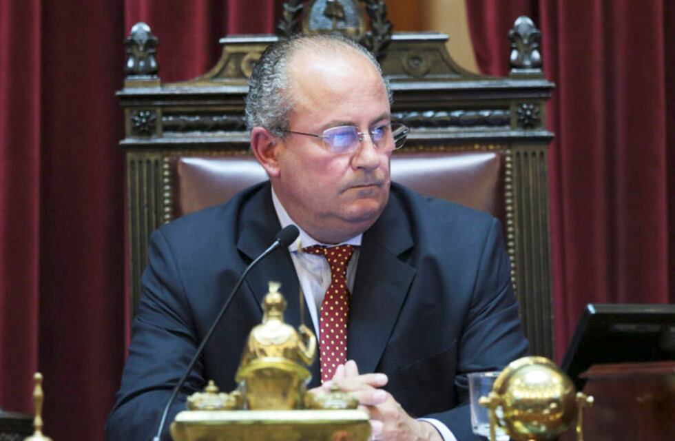 El senador Marino anunció que no será candidato a renovar su banca
