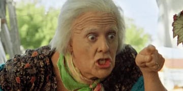 Murió Antonio Gasalla: Dónde ver Esperando La Carroza, la película que lo consagró como actor con su papel de “Mamá Cora”