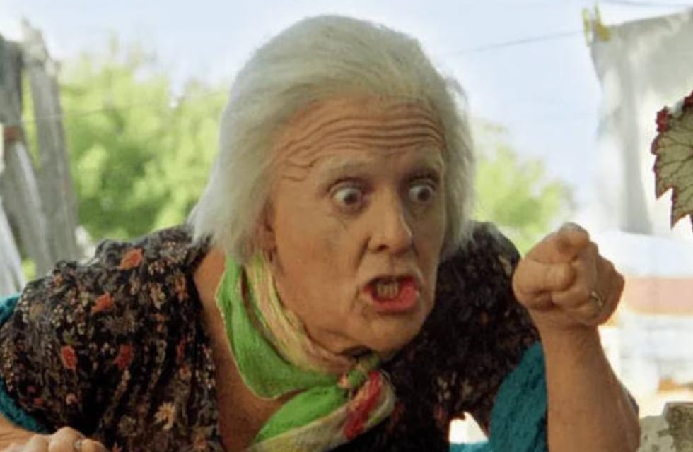 Murió Antonio Gasalla: Dónde ver Esperando La Carroza, la película que lo consagró como actor con su papel de “Mamá Cora”