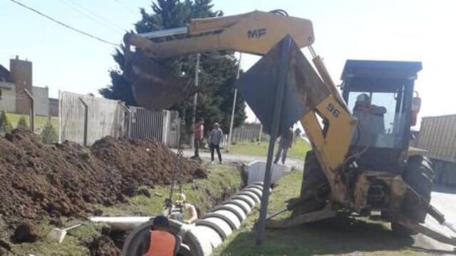 Pujato desarrolla obras para mejorar los desagües del pueblo