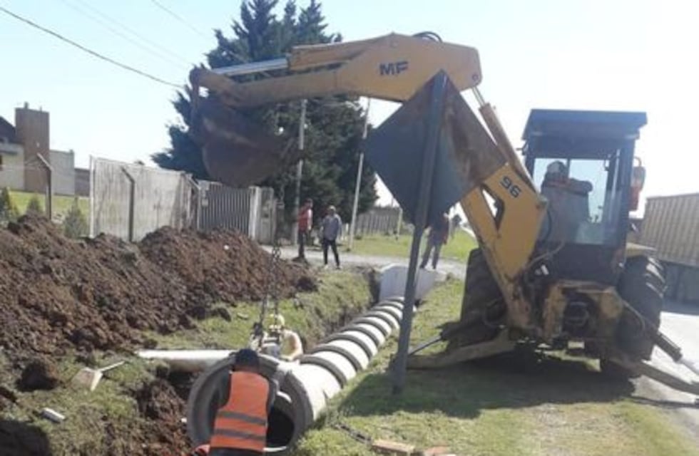 Pujato desarrolla obras para mejorar los desagües del pueblo