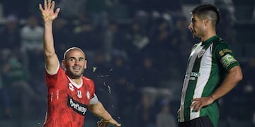 El loco festejo de Sebastián Sáez, ex Talleres, y su gol memorable ante Banfield (La Voz).
