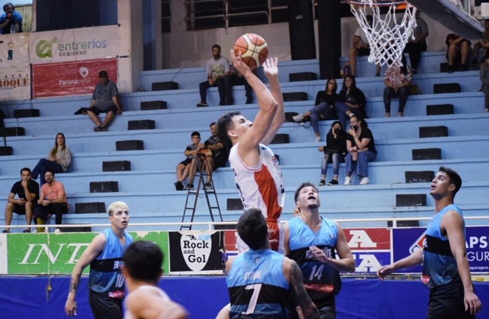 Los Halcones toman su propio vuelo