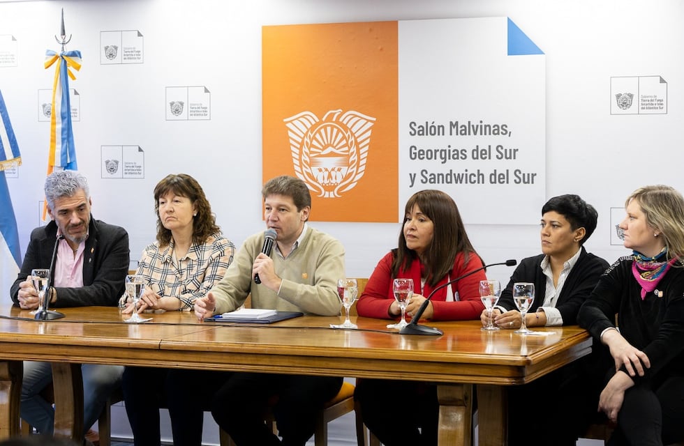 “Es un día histórico porque se ha recuperado un derecho de los trabajadores del Estado Provincial”