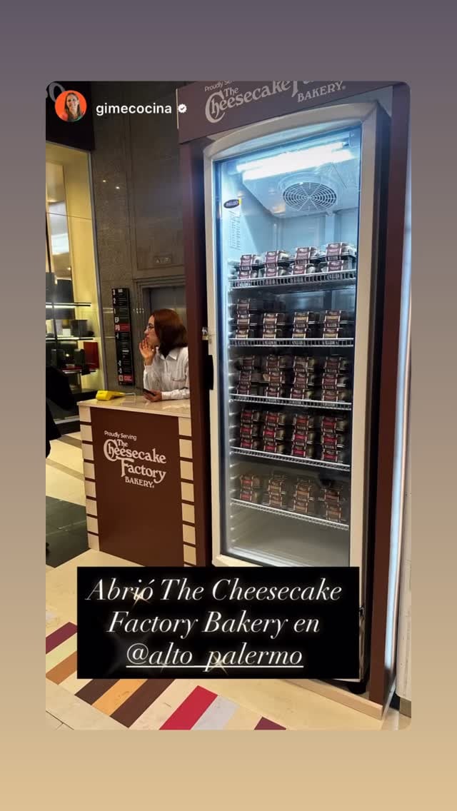 Así se ve el stand de The Cheesecake Factory.