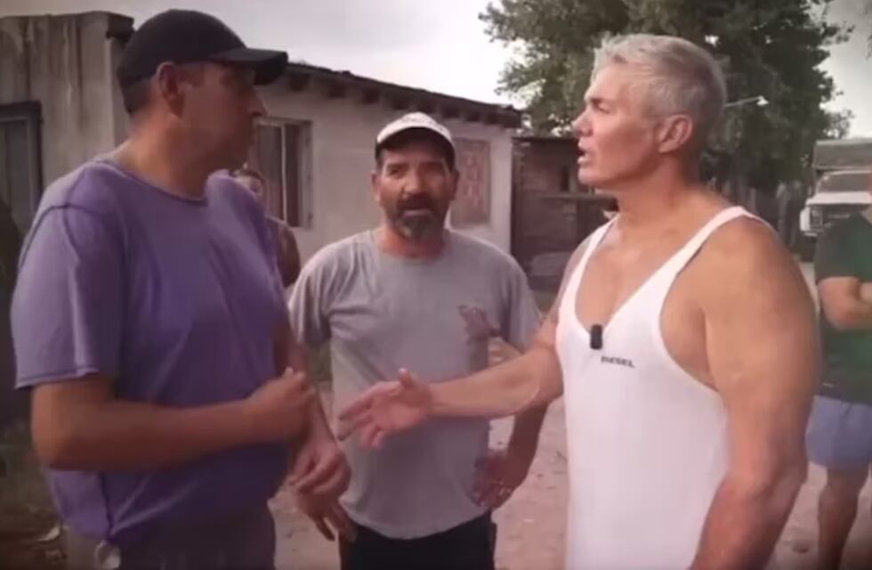 Uno de los asesinos de José Luis Cabezas aparece en el spot de campaña de Burlando y generó polémica