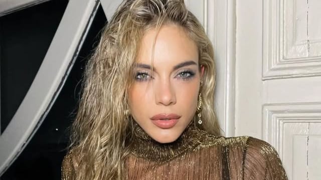 Emilia Attias deslumbra en Instagram con su estilo.