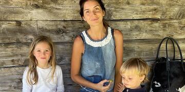 Zaira Nara junto a sus hijos, Malaika y Viggo.