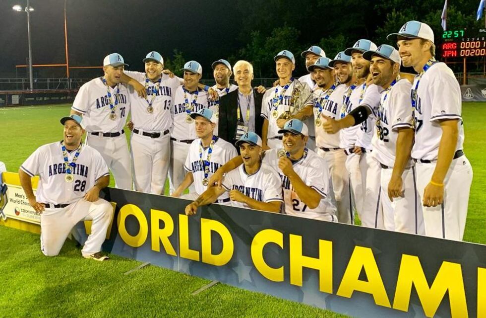 Julio Gamarci, el entrenador de la Selección Argentina de Sóftbol, se prepara para jugar “el otro” Mundial